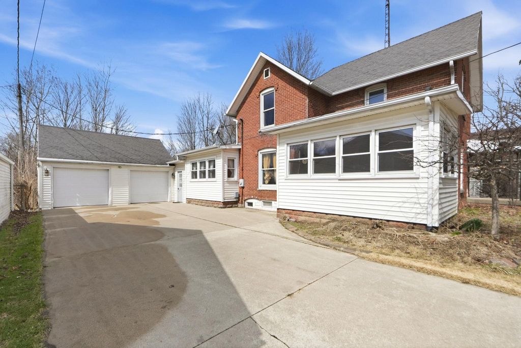 Photo of 205 N Coffin Street, Fremont, IN 46737 (MLS # 202609657)