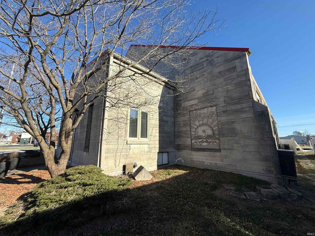 Photo of 512 P Street, Bedford, IN 47421 (MLS # 202615209)