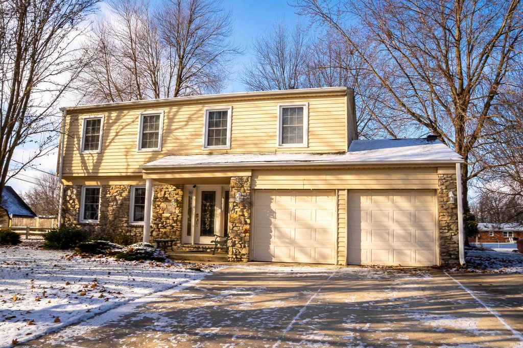 Photo of 1009 N Hickory Ln, Kokomo, IN 46901 (MLS # 202549947)