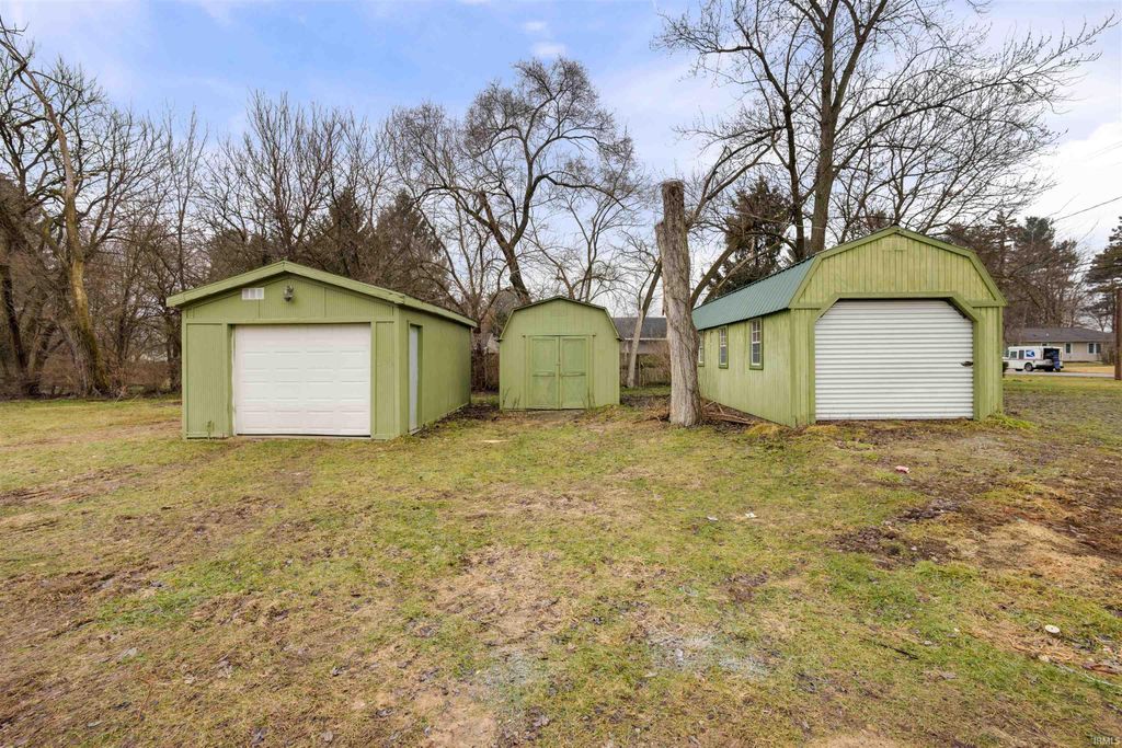 Photo of 19624 Palisade Avenue, South Bend, IN 46637 (MLS # 202600826)