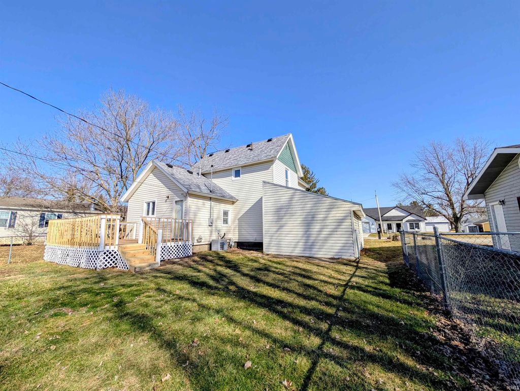 Photo of 1106 S Ijams Street, Garrett, IN 46738 (MLS # 202605295)