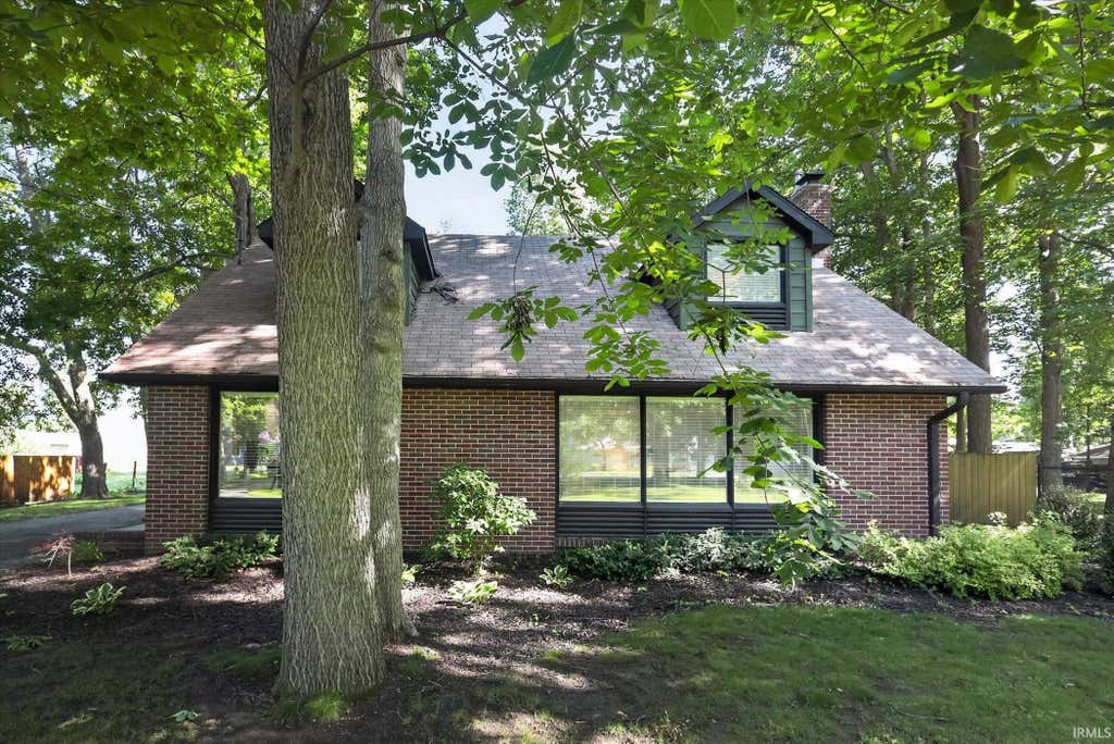 Photo of 2111 Bashor Road, Goshen, IN 46526 (MLS # 202627046)