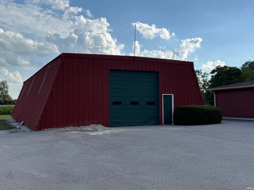 Photo of 1825 W 700 North, Rensselaer, IN 47978 (MLS # 202630725)