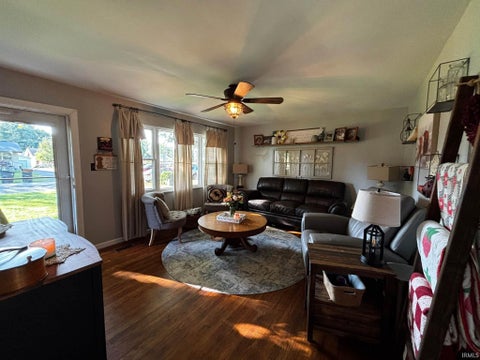 Tiny photo for 1726 DIANNE Avenue, Evansville, IN 47714 (MLS # 202638017)