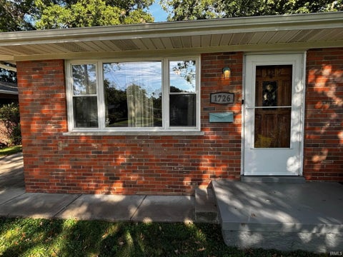 Tiny photo for 1726 DIANNE Avenue, Evansville, IN 47714 (MLS # 202638017)