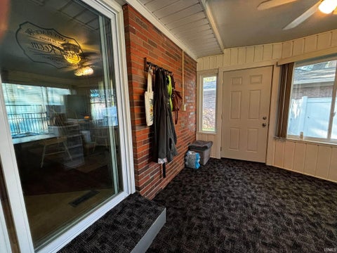 Tiny photo for 1726 DIANNE Avenue, Evansville, IN 47714 (MLS # 202638017)