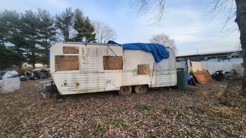 Tiny photo for 3880 W County Rd 1400 S Street, Kokomo, IN 46901 (MLS # 202600190)