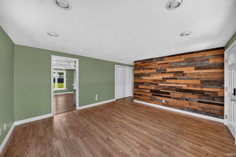 Tiny photo for 602 W Elm Street, New Carlisle, IN 46552 (MLS # 202627721)