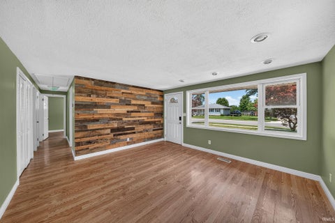 Tiny photo for 602 W Elm Street, New Carlisle, IN 46552 (MLS # 202627721)