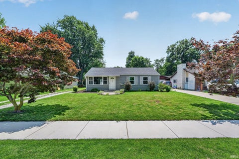 Tiny photo for 602 W Elm Street, New Carlisle, IN 46552 (MLS # 202627721)