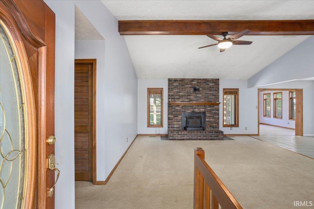 Photo of 9124 N County Road 275 E, Pittsboro, IN 46167 (MLS # 202544042)