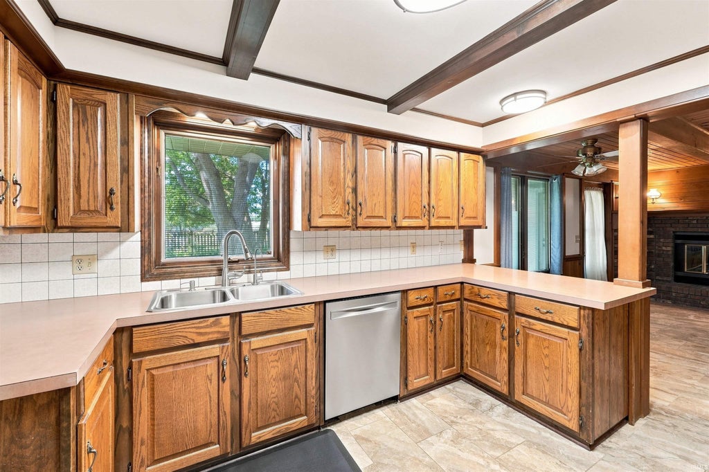 Photo of 7711 High Tower Place, Fort Wayne, IN 46835 (MLS # 202631032)