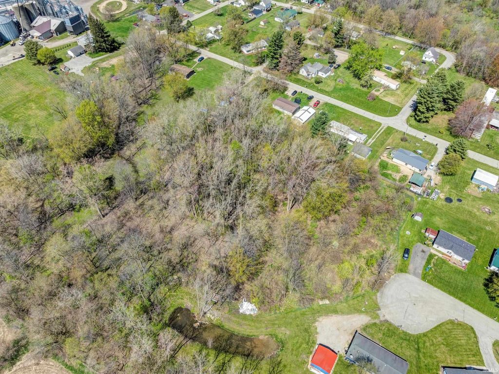 Photo of TBD N Willow Bend Drive, Wolcottville, IN 46795 (MLS # 202614268)