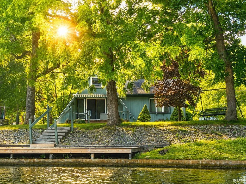 Photo of 8255 N Kiger Drive, Monticello, IN 47960 (MLS # 202623691)