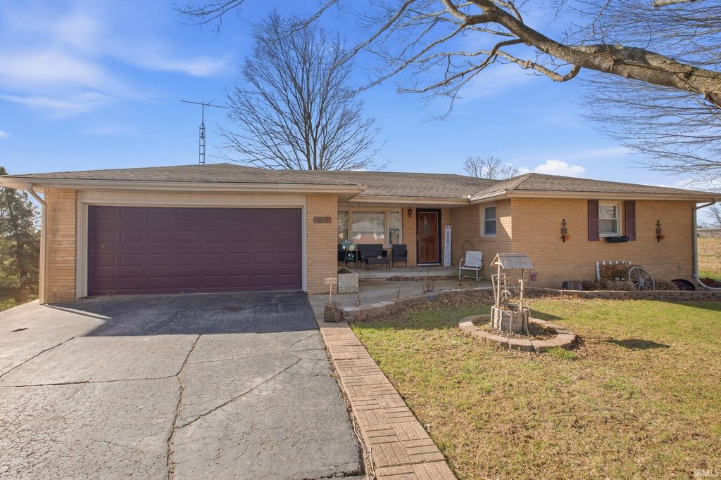 Photo of 501 S Hardacre Court, New Castle, IN 47362 (MLS # 202608449)