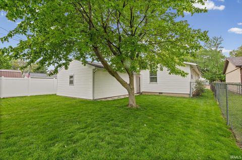 Tiny photo for 123 S 29th Street, Lafayette, IN 47904 (MLS # 202616742)