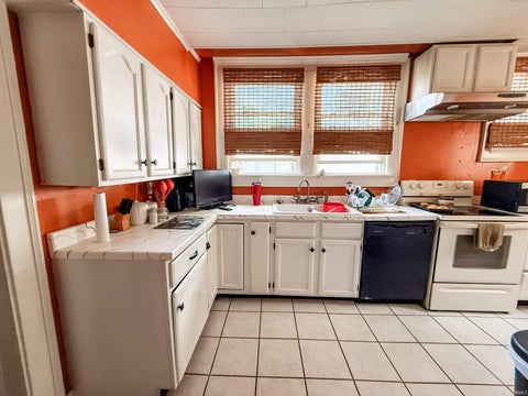 Tiny photo for 1546 W Mulberry Street, Kokomo, IN 46901 (MLS # 202635968)