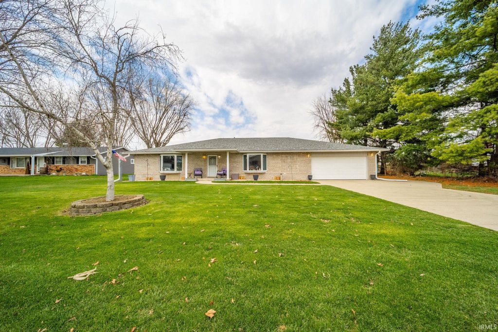 Photo of 3200 E Kendall Lane, Muncie, IN 47303 (MLS # 202611722)