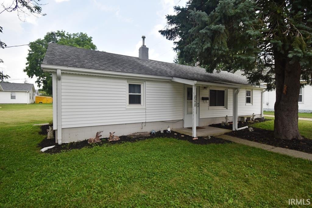 Photo of 808 Dolsen Street, Frankfort, IN 46041 (MLS # 202627417)