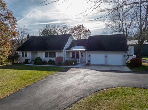 Photo of 7713 E Old 30 Road, Pierceton, IN 46562 (MLS # 202547335)