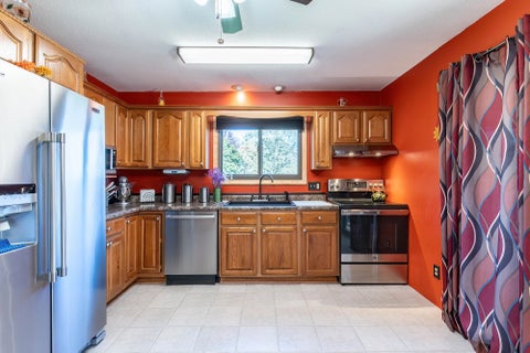 Tiny photo for 5010 Terry Lake Road, Hamilton, IN 46742 (MLS # 202643689)