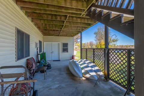 Tiny photo for 5010 Terry Lake Road, Hamilton, IN 46742 (MLS # 202643689)