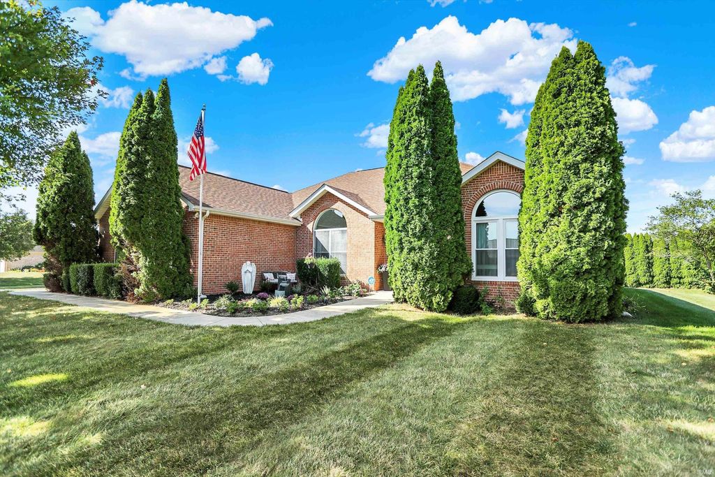 Photo of 1502 Sutton Street, Alexandria, IN 46001 (MLS # 202606835)