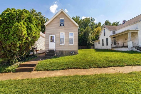 Tiny photo for 2806 W Virginia Street, Evansville, IN 47712 (MLS # 202636231)