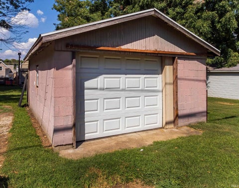 Tiny photo for 2806 W Virginia Street, Evansville, IN 47712 (MLS # 202636231)