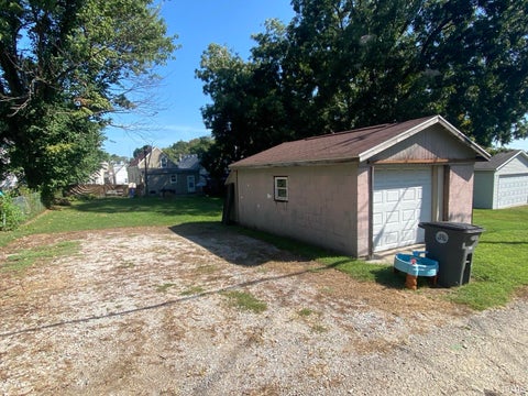 Tiny photo for 2806 W Virginia Street, Evansville, IN 47712 (MLS # 202636231)