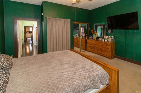 Tiny photo for 2806 W Virginia Street, Evansville, IN 47712 (MLS # 202636231)