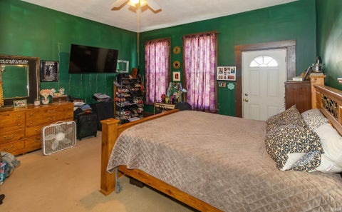 Tiny photo for 2806 W Virginia Street, Evansville, IN 47712 (MLS # 202636231)
