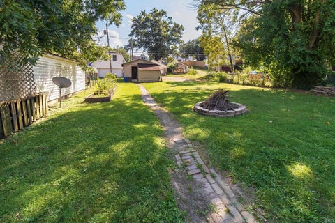 Tiny photo for 2806 W Virginia Street, Evansville, IN 47712 (MLS # 202636231)