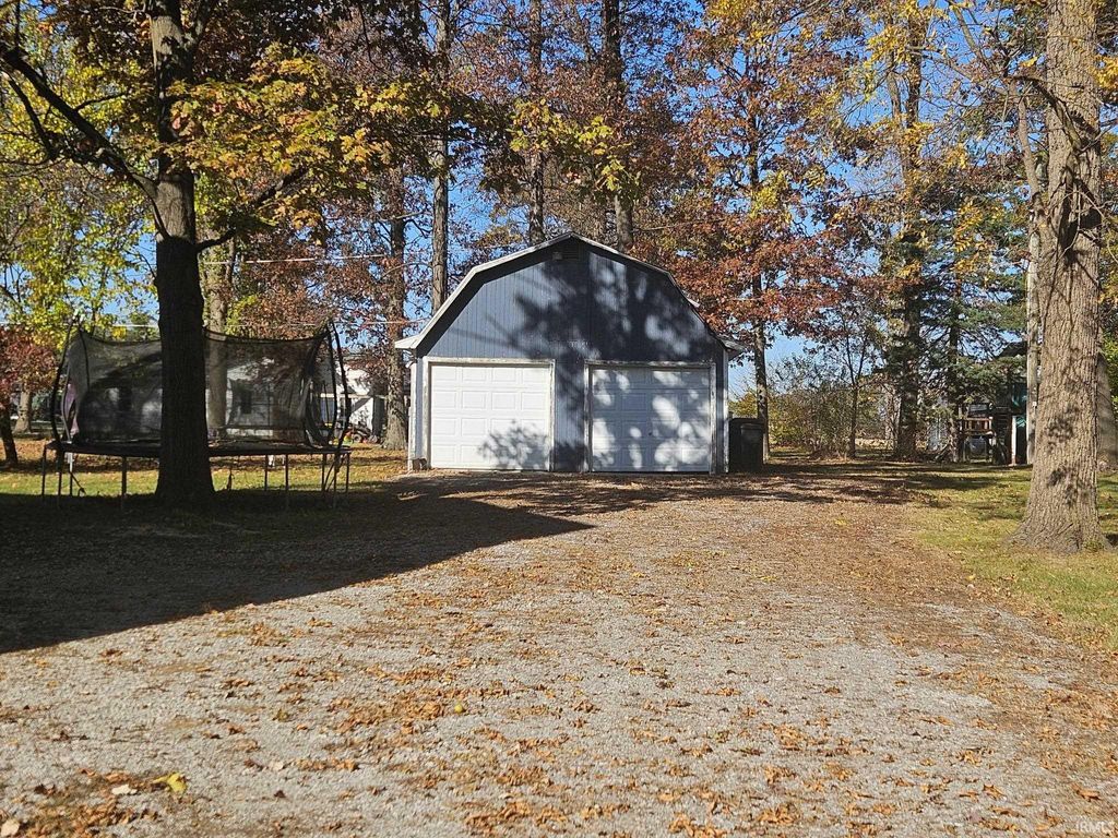 Photo of 173 W Roeville Road, Decatur, IN 46733 (MLS # 202542665)