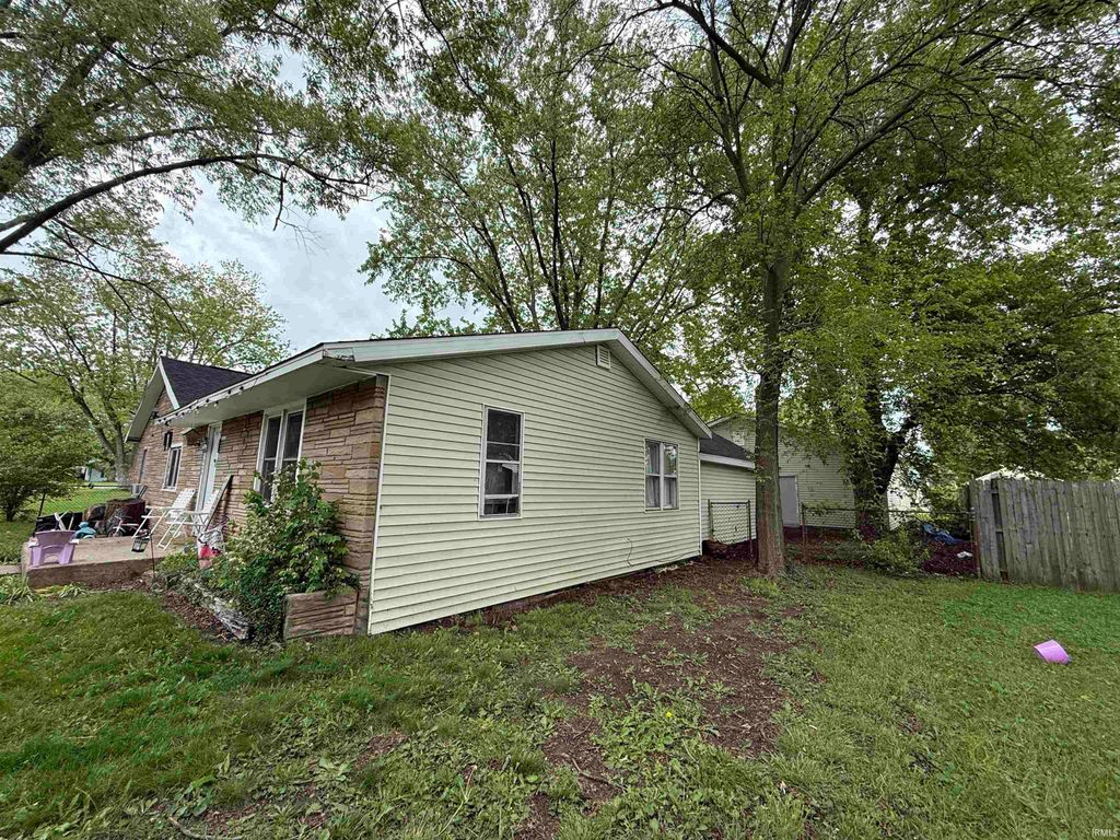 Photo of 1926 W 11th Street, Marion, IN 46953 (MLS # 202618798)
