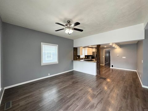 Tiny photo for 806 W Woodland Avenue, Kokomo, IN 46902 (MLS # 202542282)