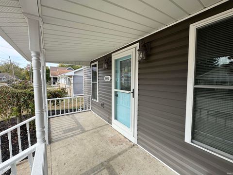 Tiny photo for 806 W Woodland Avenue, Kokomo, IN 46902 (MLS # 202542282)
