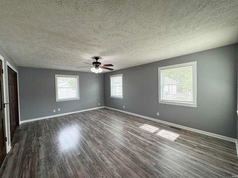 Tiny photo for 806 W Woodland Avenue, Kokomo, IN 46902 (MLS # 202542282)