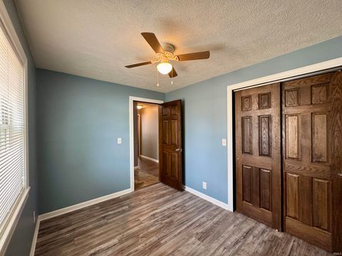 Tiny photo for 806 W Woodland Avenue, Kokomo, IN 46902 (MLS # 202542282)