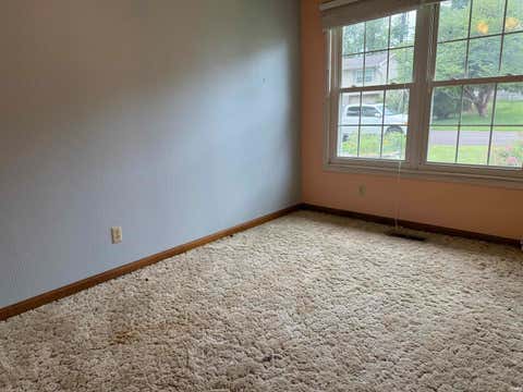 Tiny photo for 7344 Oakpark Drive, Newburgh, IN 47630 (MLS # 202623292)