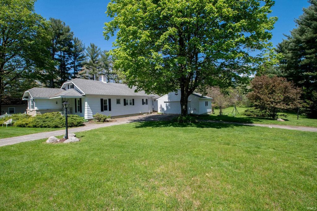 Photo of 25599 Peach Trail, South Bend, IN 46614 (MLS # 202546843)