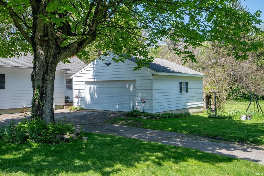 Photo of 25599 Peach Trail, South Bend, IN 46614 (MLS # 202546843)