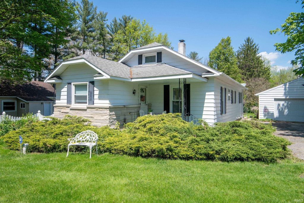 Photo of 25599 Peach Trail, South Bend, IN 46614 (MLS # 202546843)