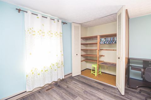 Tiny photo for 1724 Main Street, Lafayette, IN 47904 (MLS # 202536951)