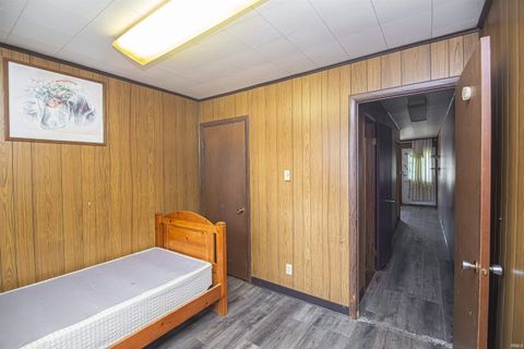 Tiny photo for 1724 Main Street, Lafayette, IN 47904 (MLS # 202536951)