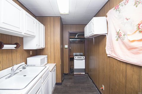 Tiny photo for 1724 Main Street, Lafayette, IN 47904 (MLS # 202536951)