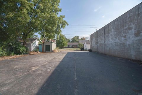 Tiny photo for 1724 Main Street, Lafayette, IN 47904 (MLS # 202536951)