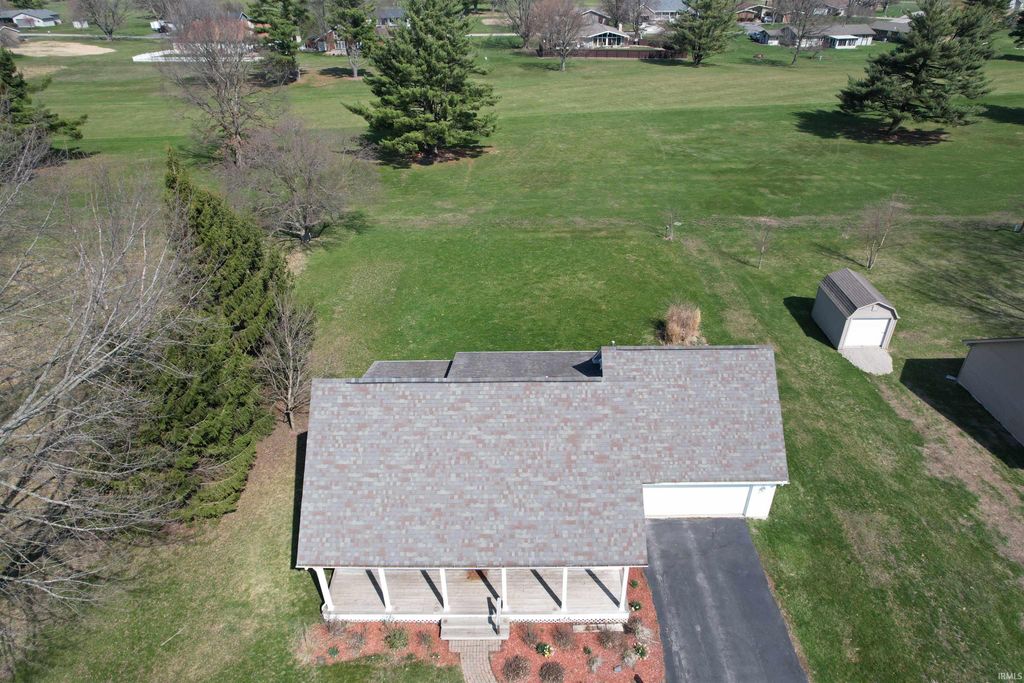 Photo of 4335 E Arrowhead Road, Monticello, IN 47960 (MLS # 202601464)