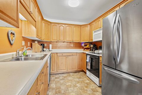 Tiny photo for 4335 E Arrowhead Road, Monticello, IN 47960 (MLS # 202601464)