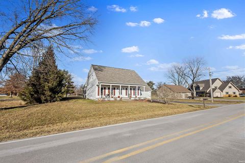 Tiny photo for 4335 E Arrowhead Road, Monticello, IN 47960 (MLS # 202601464)